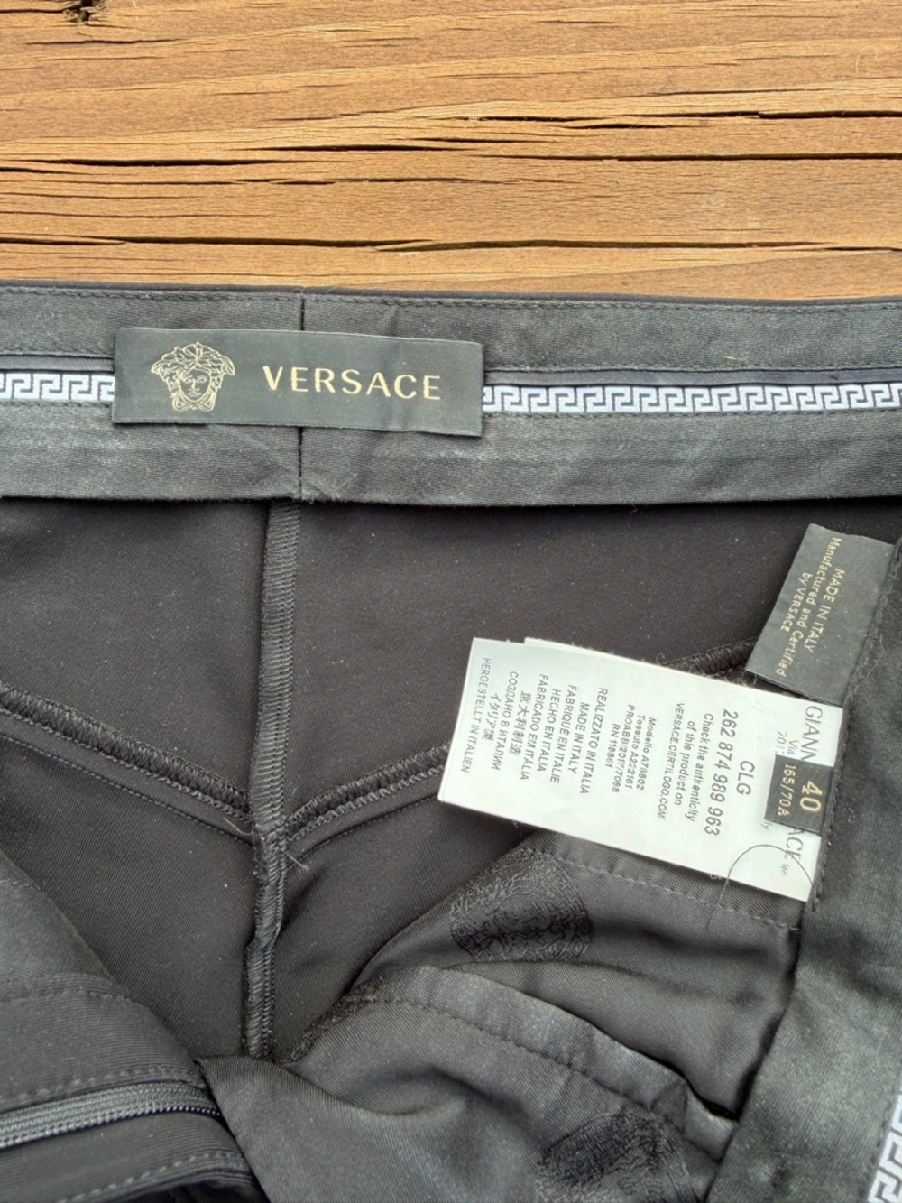 Versace Black High-Waist Sculpting Leggings - Picture 5 of 8